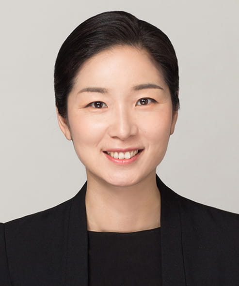 Anna  Chung